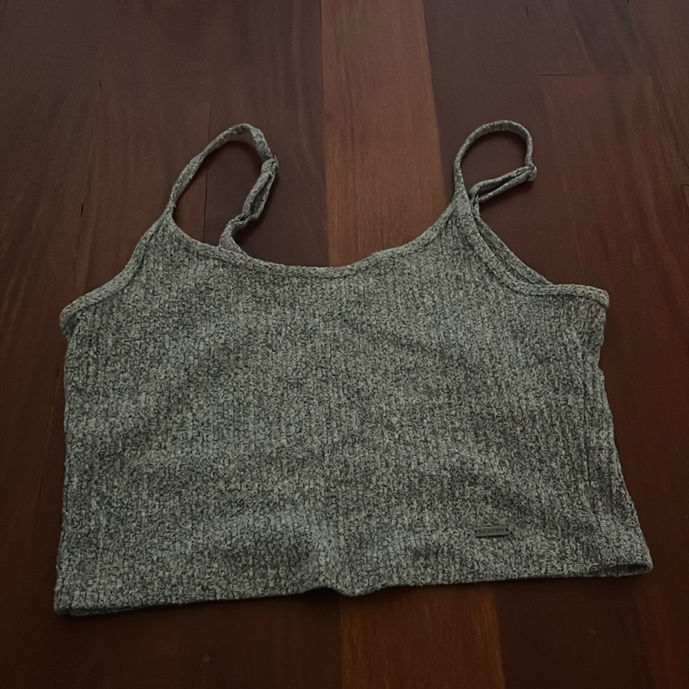 Hollister tank